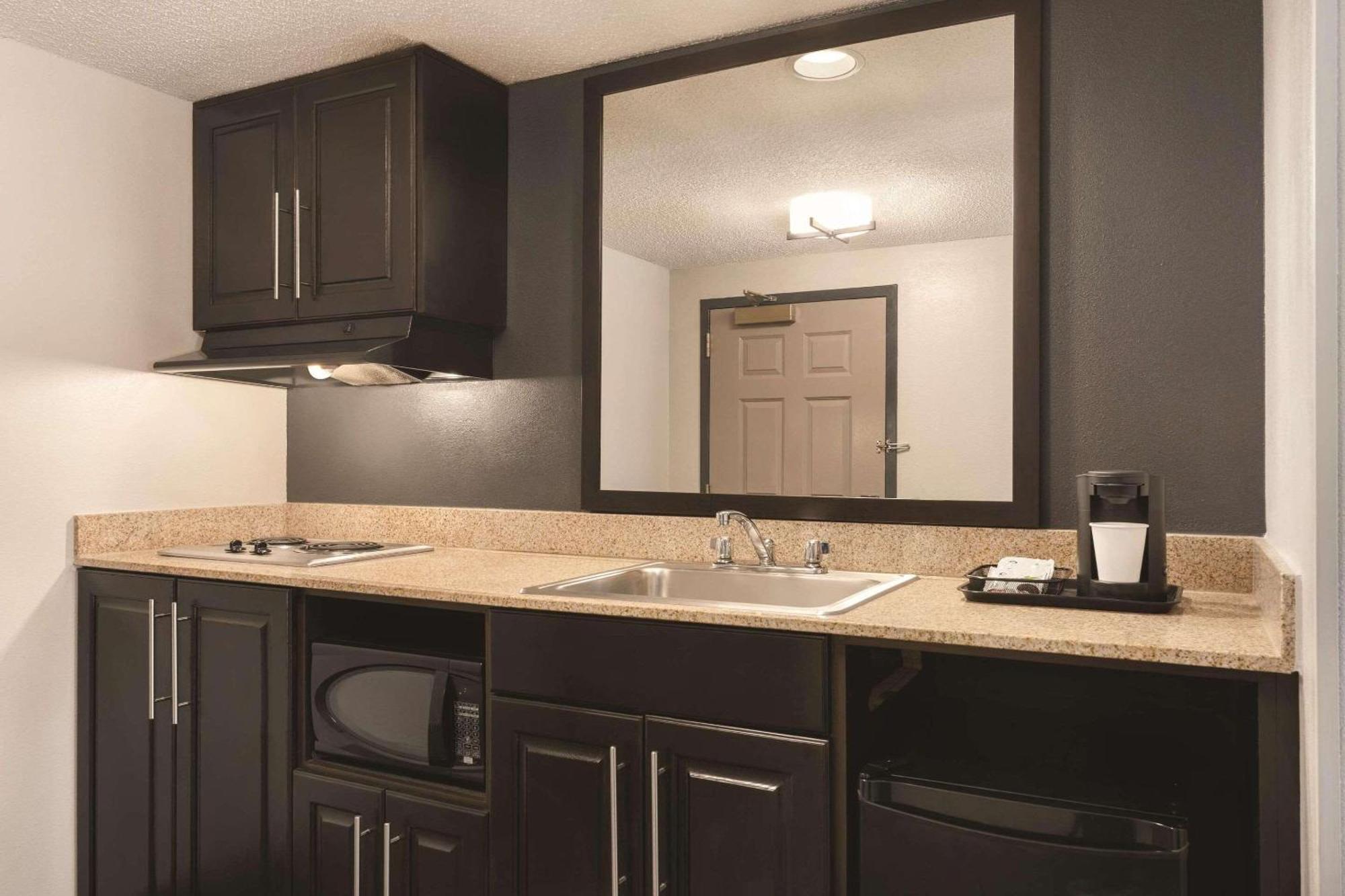 Country Inn & Suites By Radisson Raleigh-Durham Airport Nc Morrisville Eksteriør billede