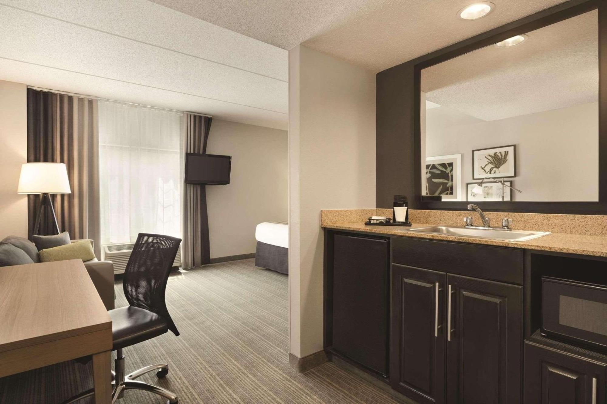Country Inn & Suites By Radisson Raleigh-Durham Airport Nc Morrisville Eksteriør billede